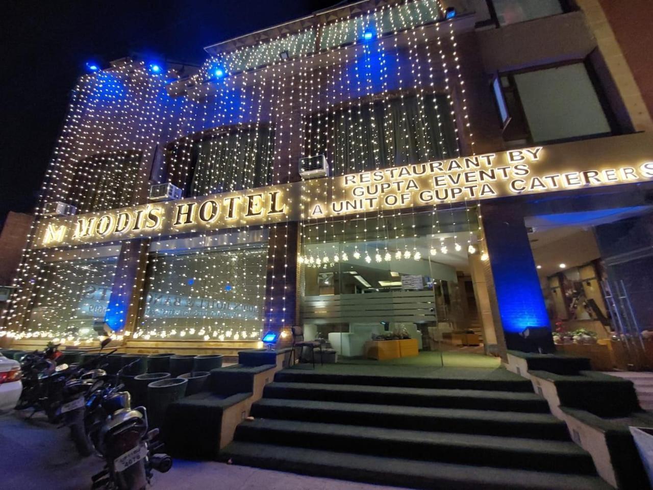 Modi Hotel & Resorts Pinjaur Bagian luar foto