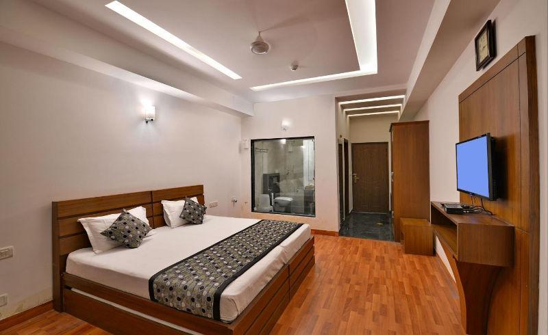 Modi Hotel & Resorts Pinjaur Bagian luar foto